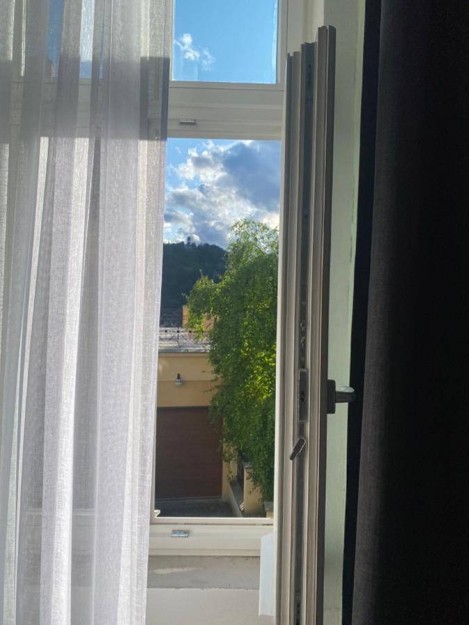 Four Rooms Carlsbad Authentic Karlovy Vary Esterno foto