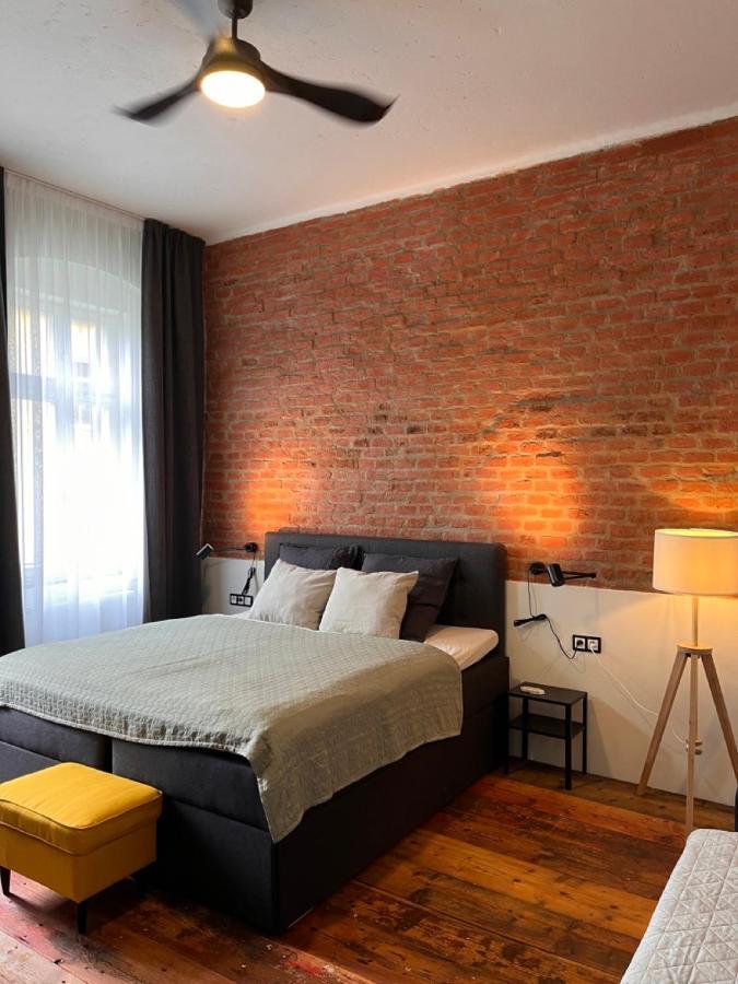 Four Rooms Carlsbad Authentic Karlovy Vary Esterno foto